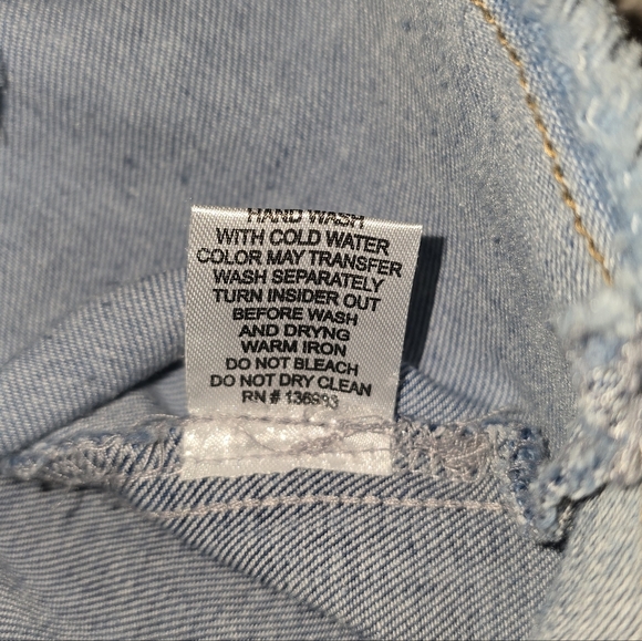 LABIJOU Mulri-tone Patch Crop Raw Hem Denim Jacket Small Boutique NWT - Picture 7 of 13